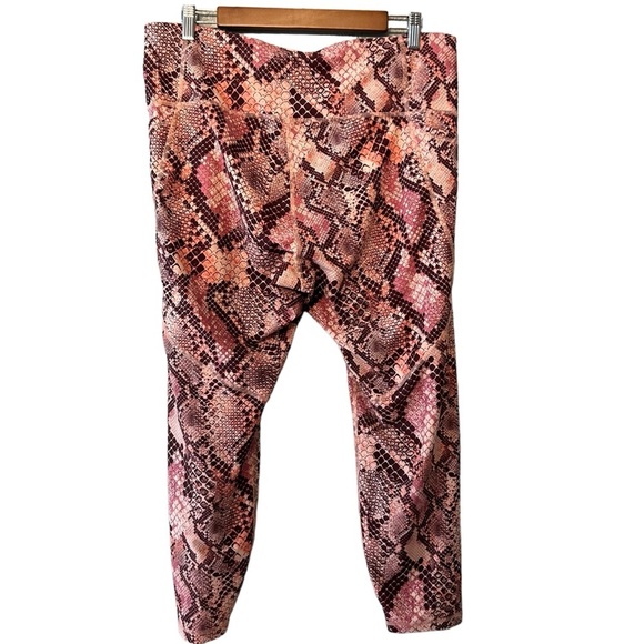 Old Navy Active Elevate 7/8 High Waist Pocket Legging Women’s 2X Reptile Pink - Picture 5 of 8